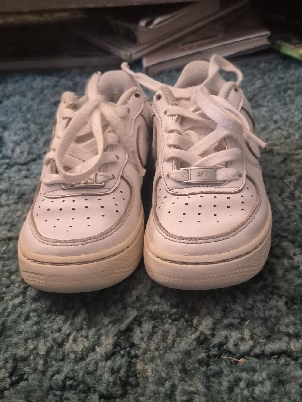 Nike Air Force 1 GS White Sneakers Youth 1 - Picture 2 of 15